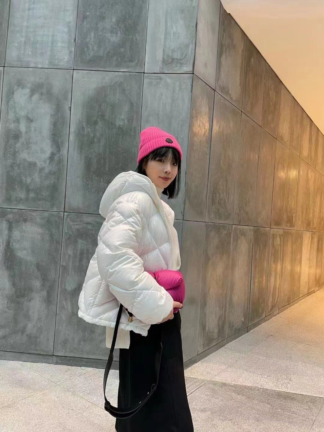 Moncler Women's Hooded Diamond-Quilt Puffer Coat — context