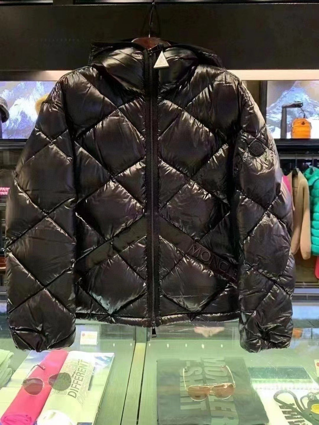 Moncler Women's Hooded Diamond-Quilt Puffer Coat — front