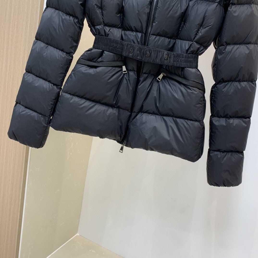 Moncler Fur-Trim Belted Puffer Coat — detail