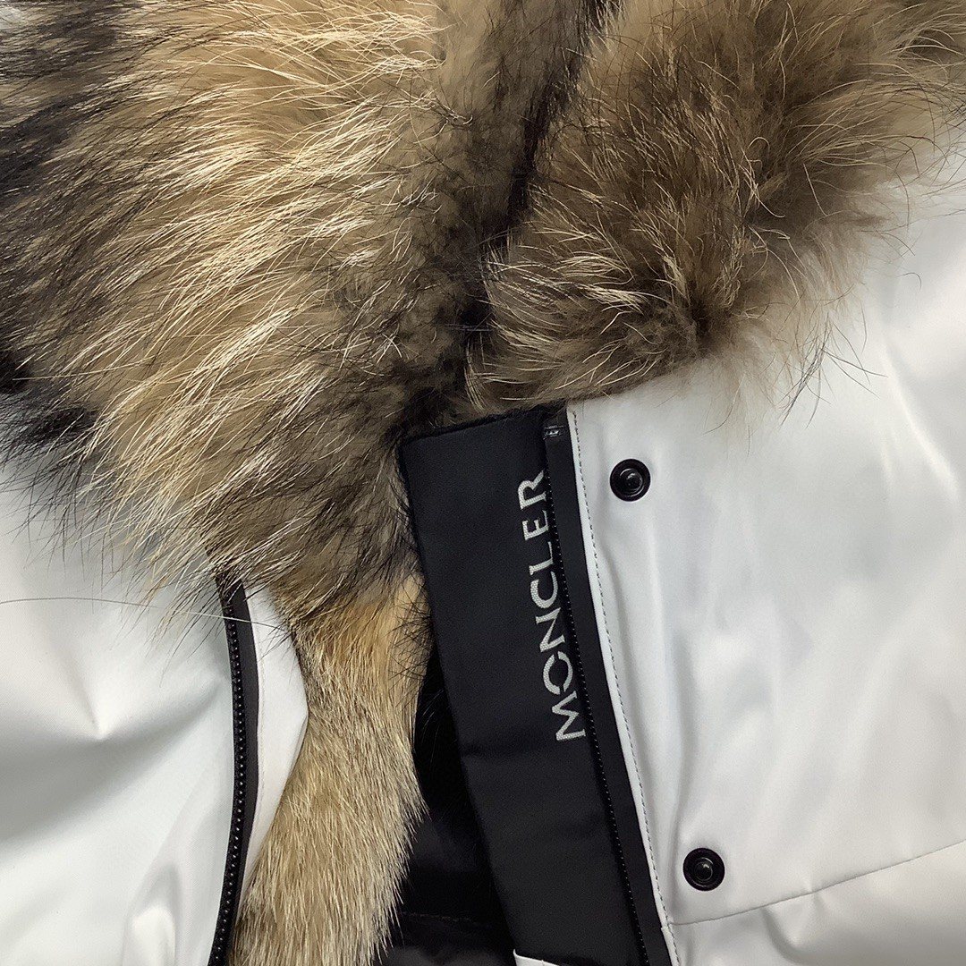 Moncler Belted Fur-Trim Hooded Coat — detail