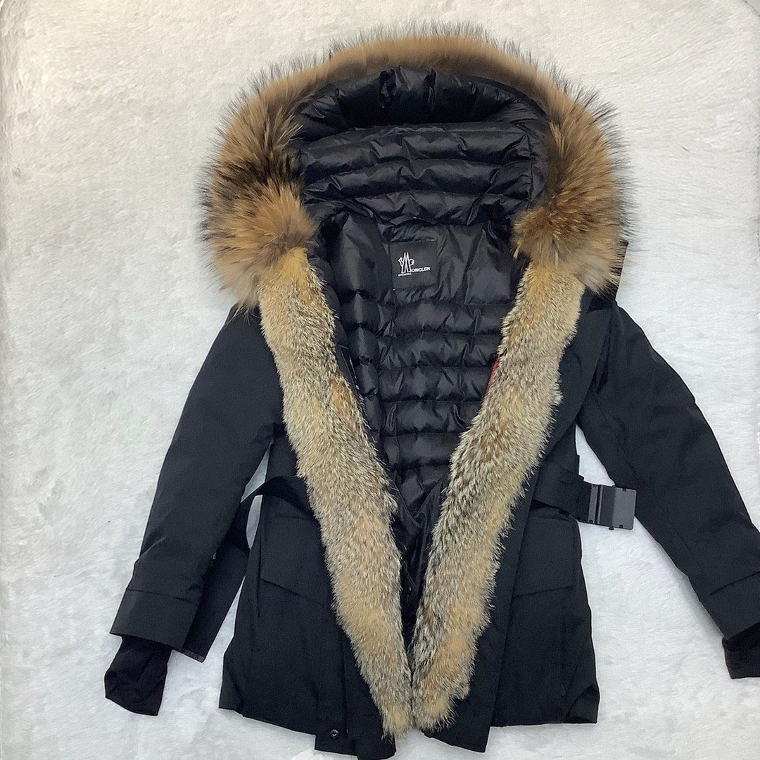 Moncler Belted Fur-Trim Hooded Coat — detail