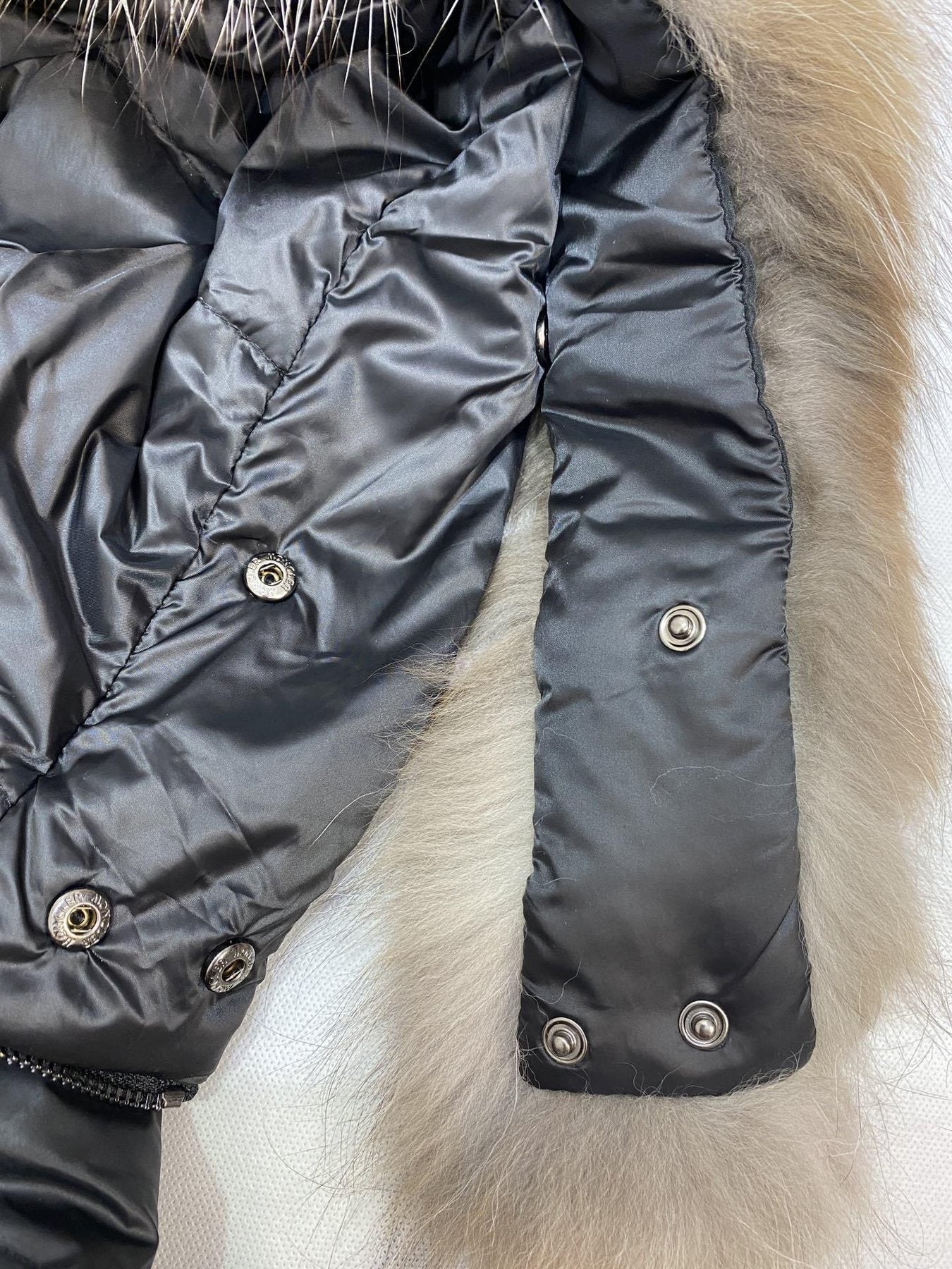 Moncler Fur-Trim Hood Belted Short Down Coat — detail