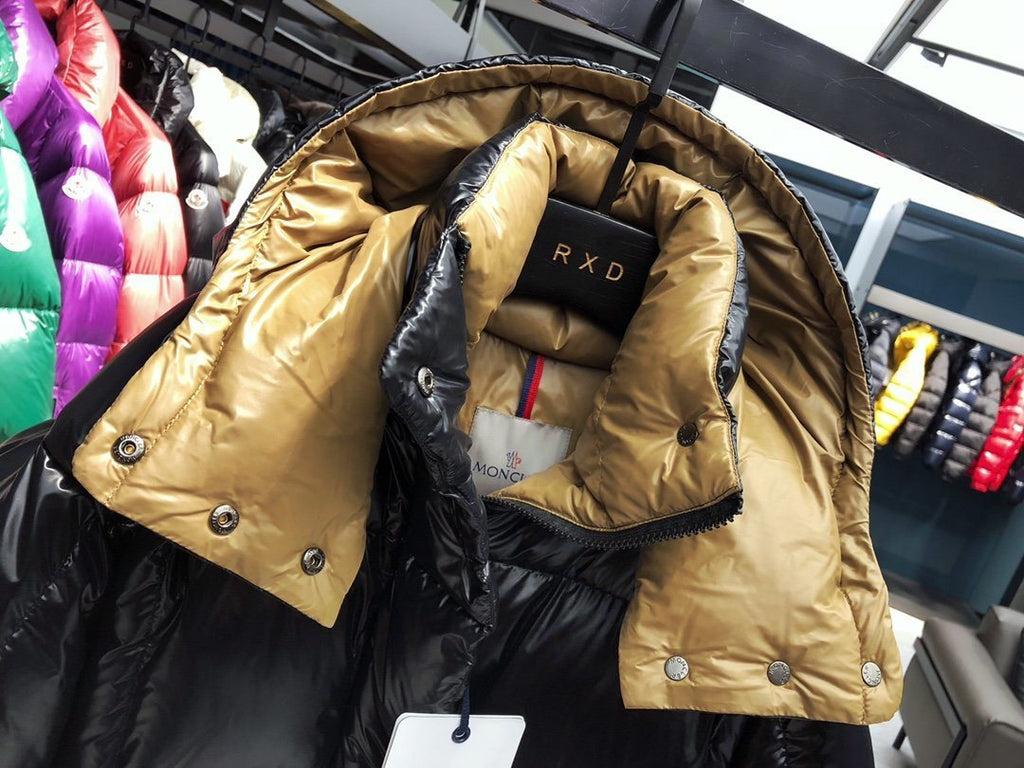 Moncler Black Hooded Puffer Coat — neck_label