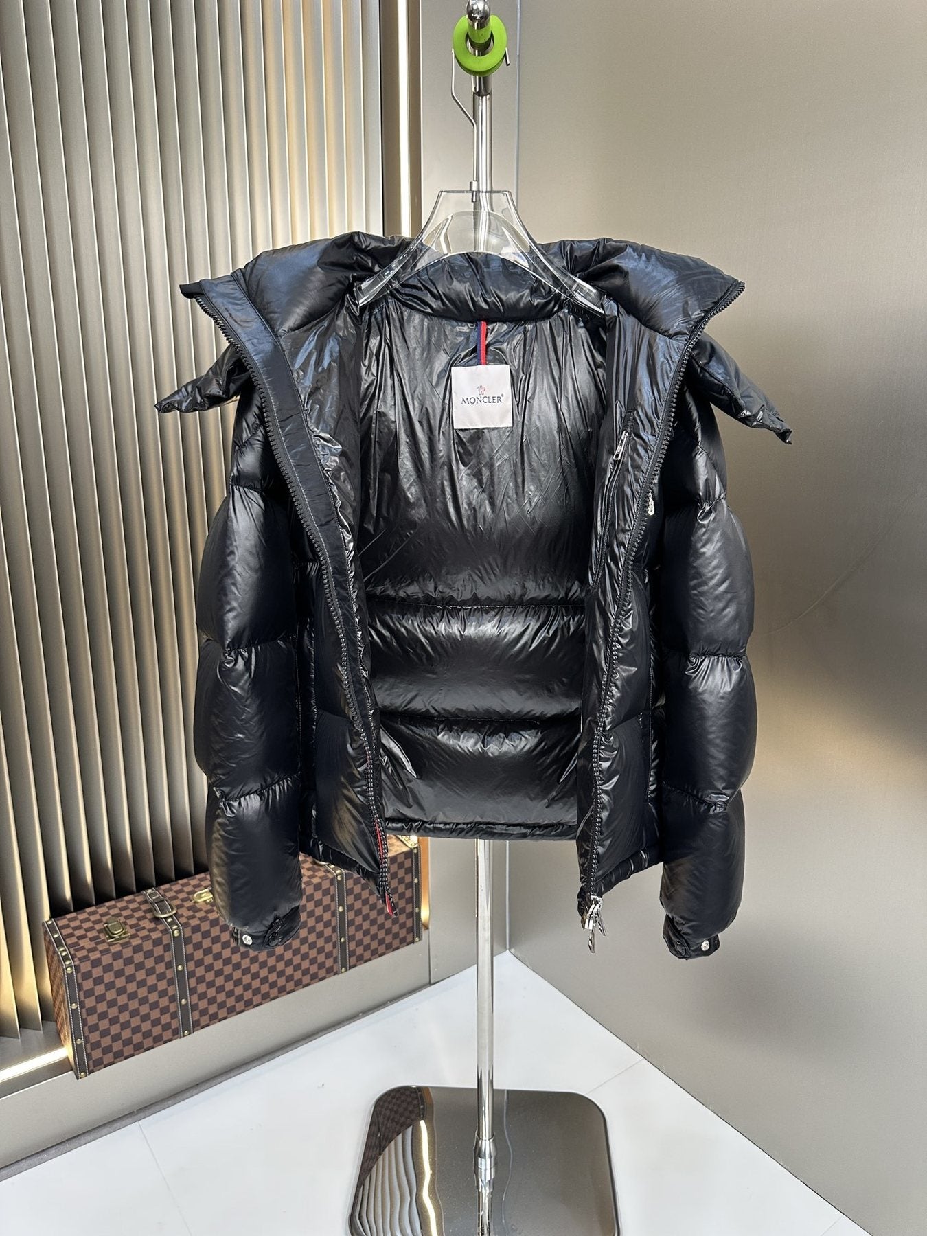 Men Moncler coat Black Hooded Puffer Jacket with Tricolor Zip Trim — hang_tag