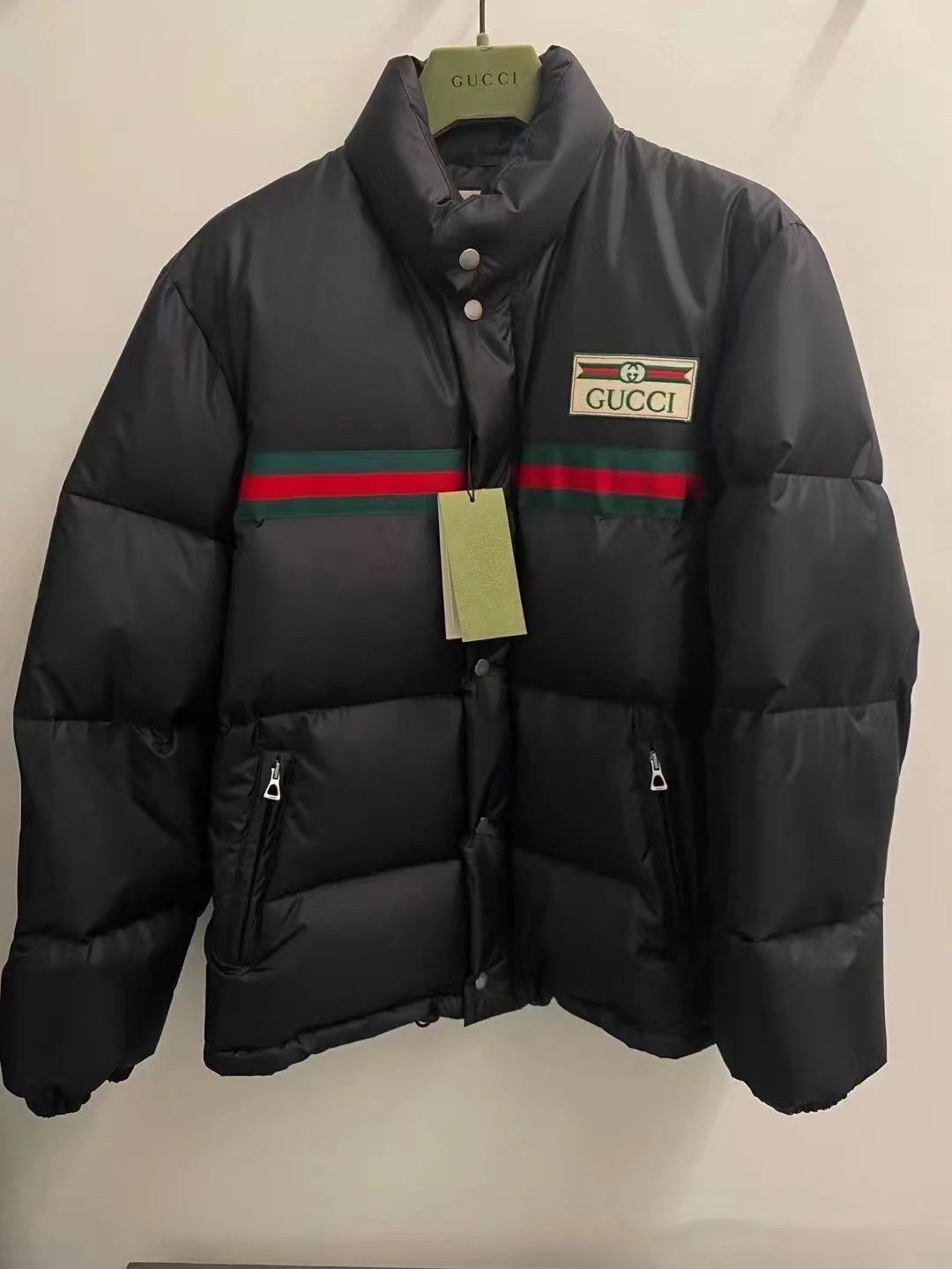 Gucci Black Quilted Puffer Jacket — hang_tag
