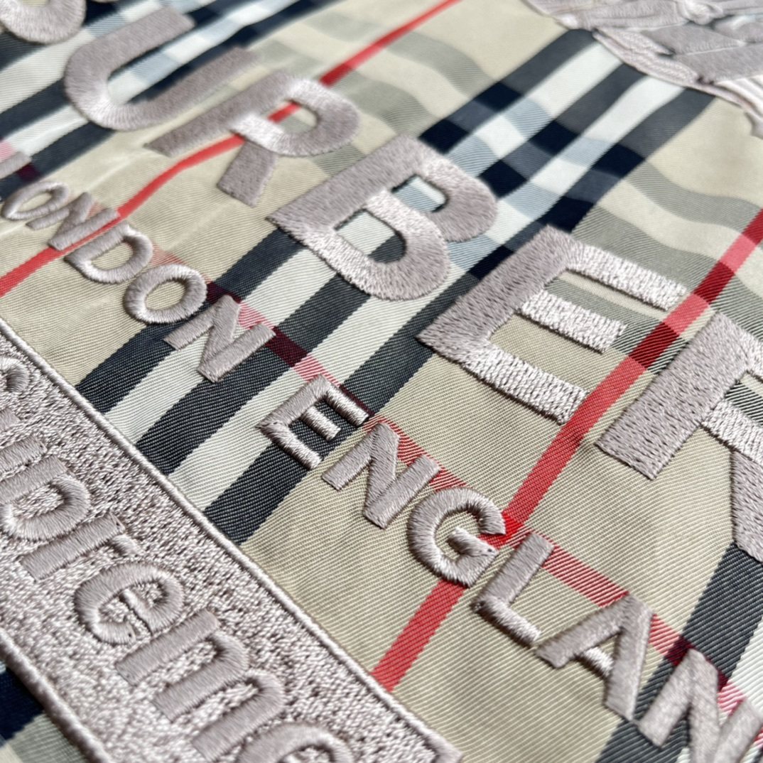 Burberry Beige Check Shearling-Collar Puffer Jacket — detail