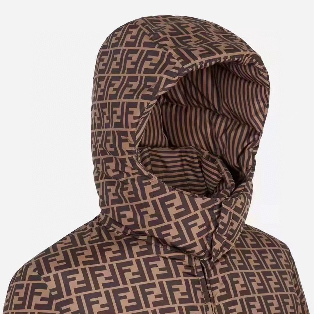 Fendi Reversible Brown Geometric Puffer Jacket — detail