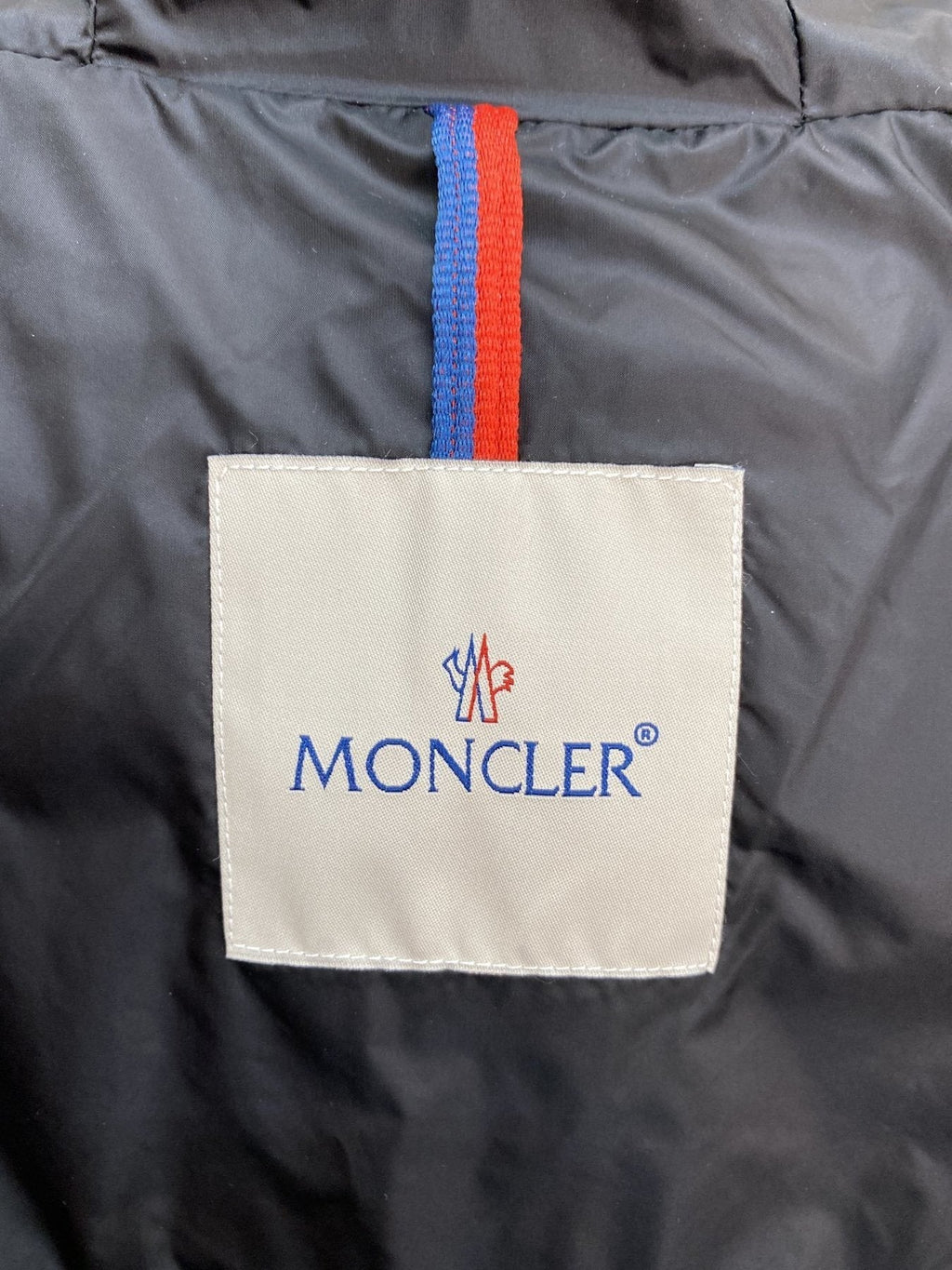 Moncler Hooded Striped-Sleeve Puffer Coat — neck_label
