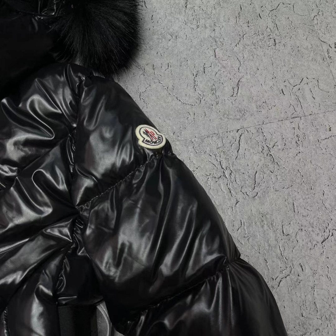 Moncler Celac Fur-Trim Hood Short Down Jacket — detail