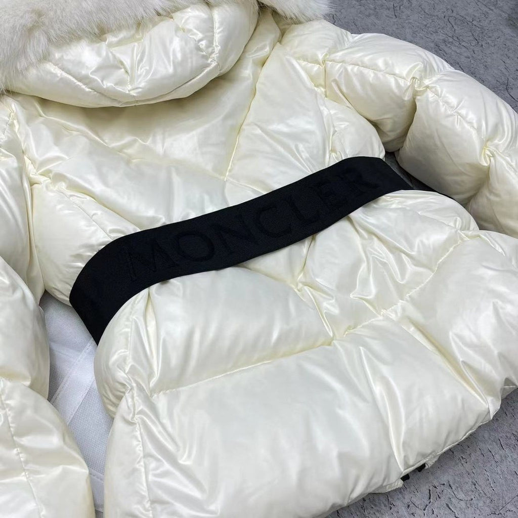 Moncler Celac Fur-Trim Hood Short Down Jacket — detail