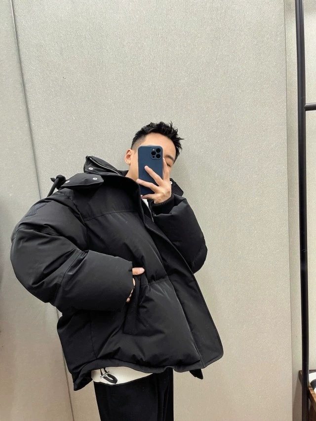AMI Paris Hooded Quilted Puffer Jacket — front