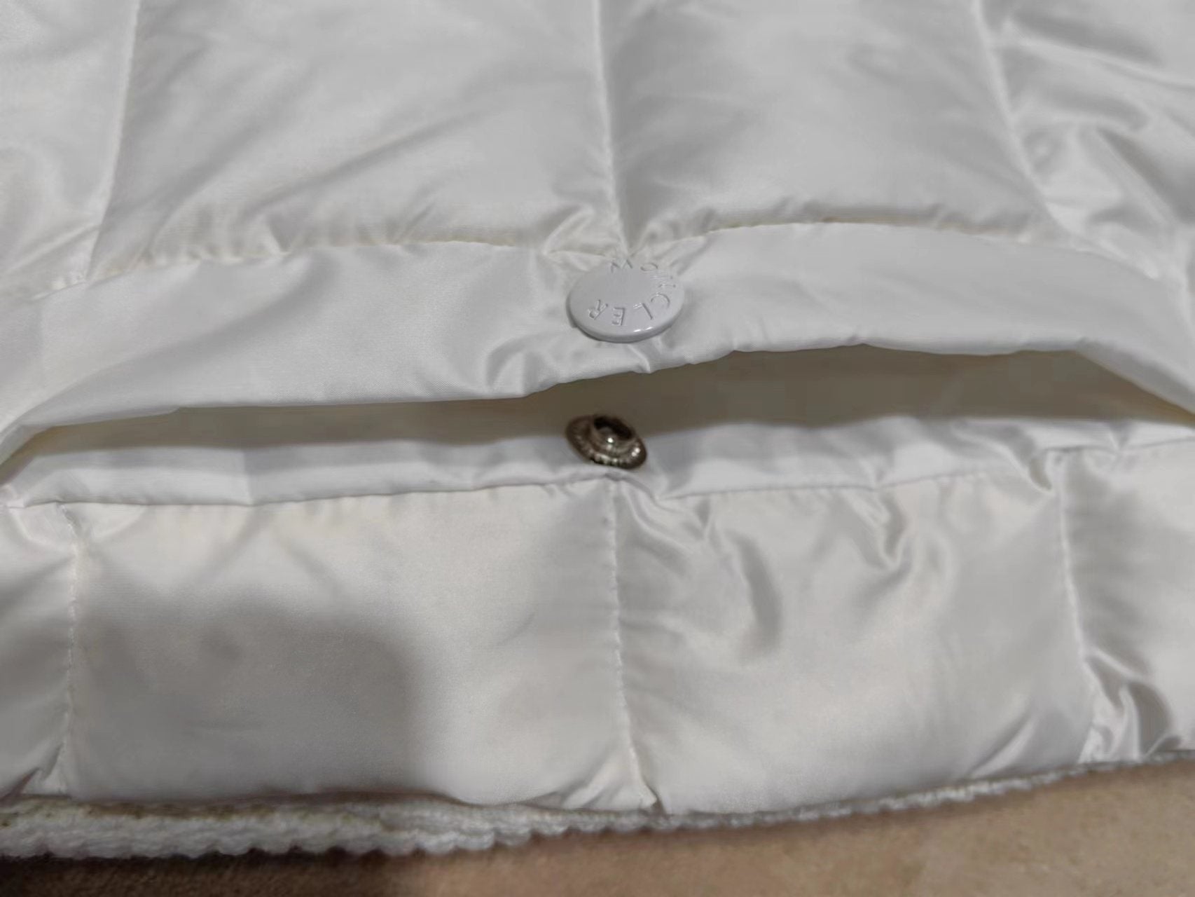Moncler Quilted Knit-Sleeve Down Jacket — detail