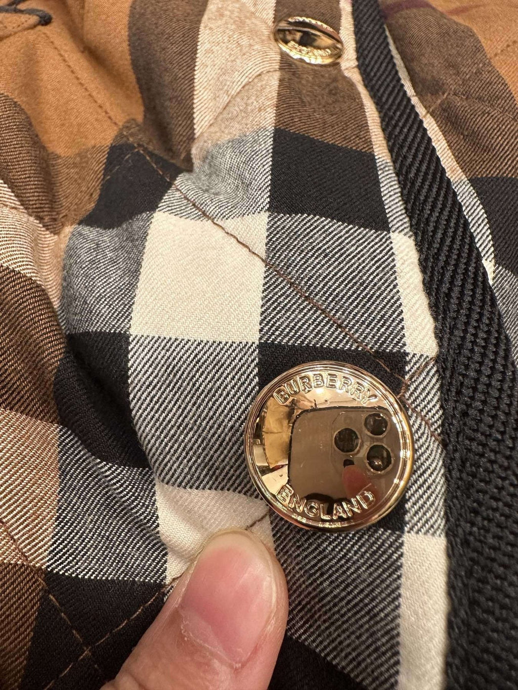 Burberry Brown Check Quilted Jacket — detail
