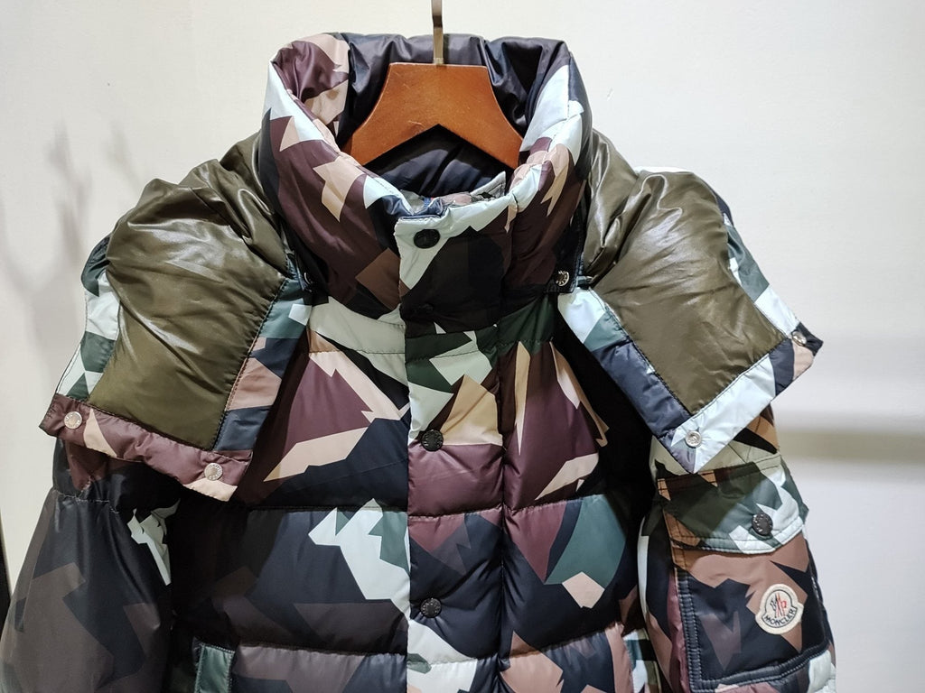 Moncler Geometric Camouflage Hooded Puffer Coat — detail