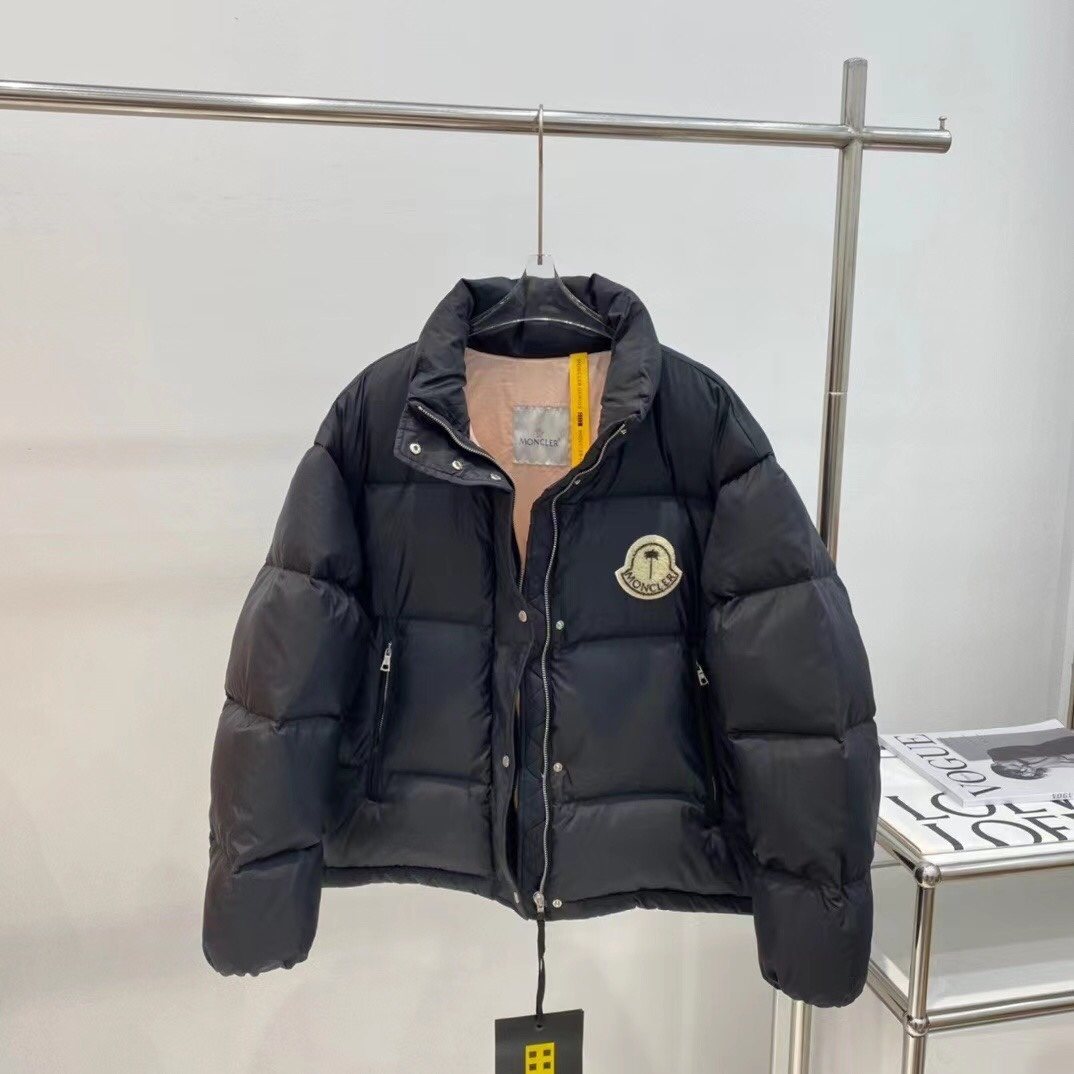 Moncler Quilted Short Down Coat — detail