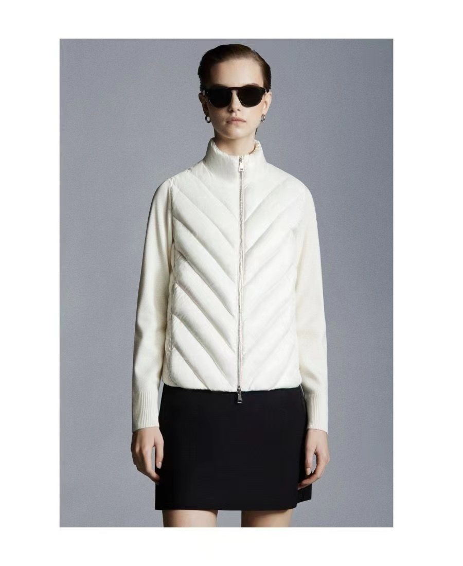 Moncler Knit-Sleeve Chevron Quilted Down Jacket — hero