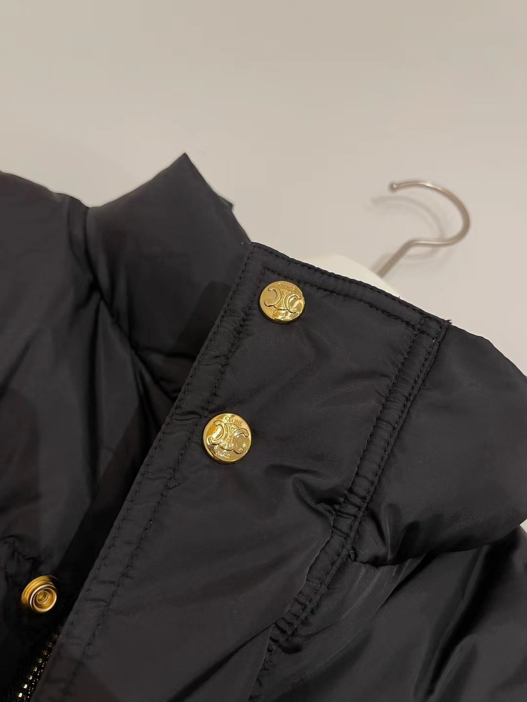 CEL*NE Down Coat Black Cropped Quilted Puffer Coat — detail