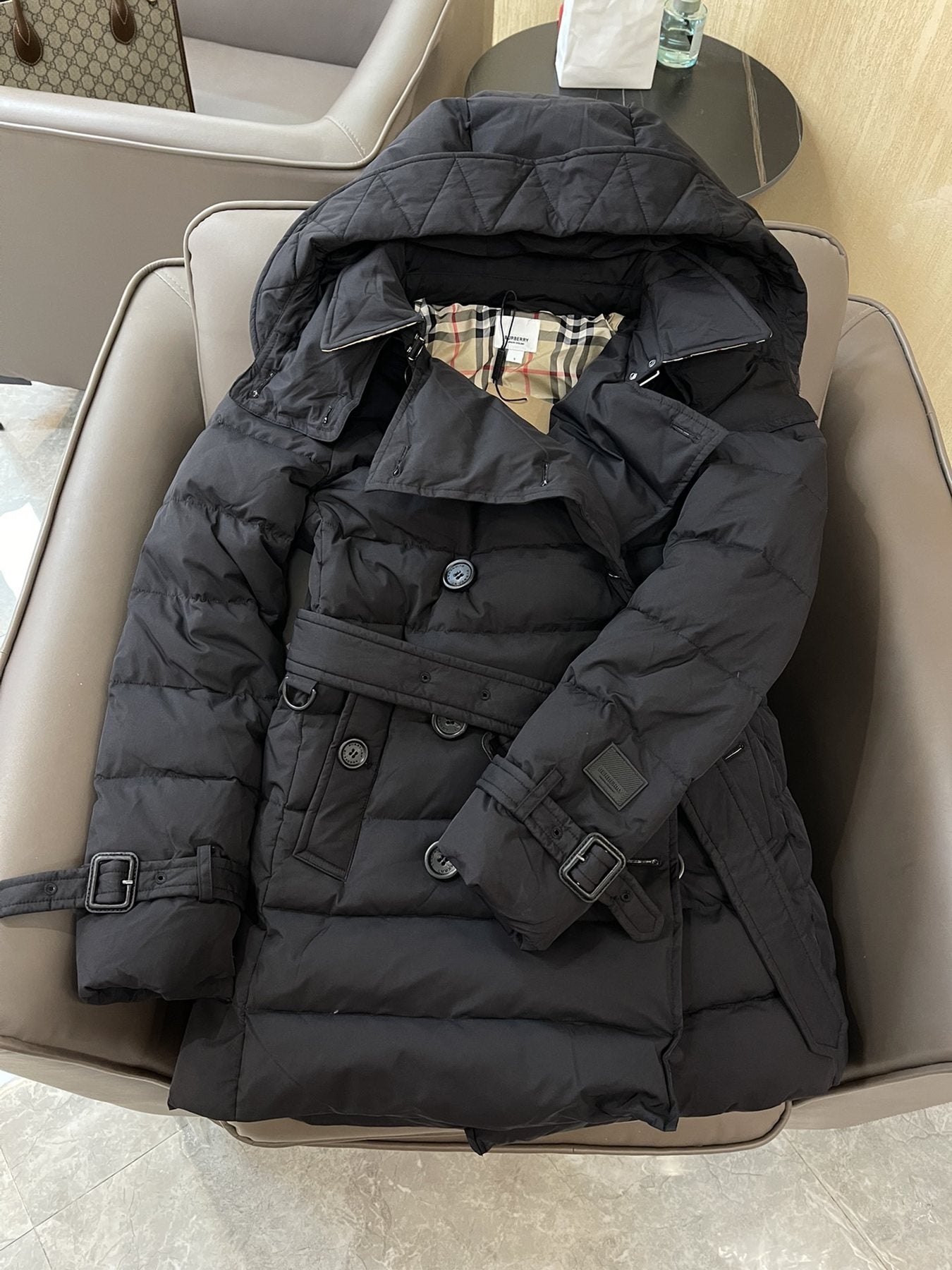 Burberry Belted Hooded Quilted Down Jacket — neck_label