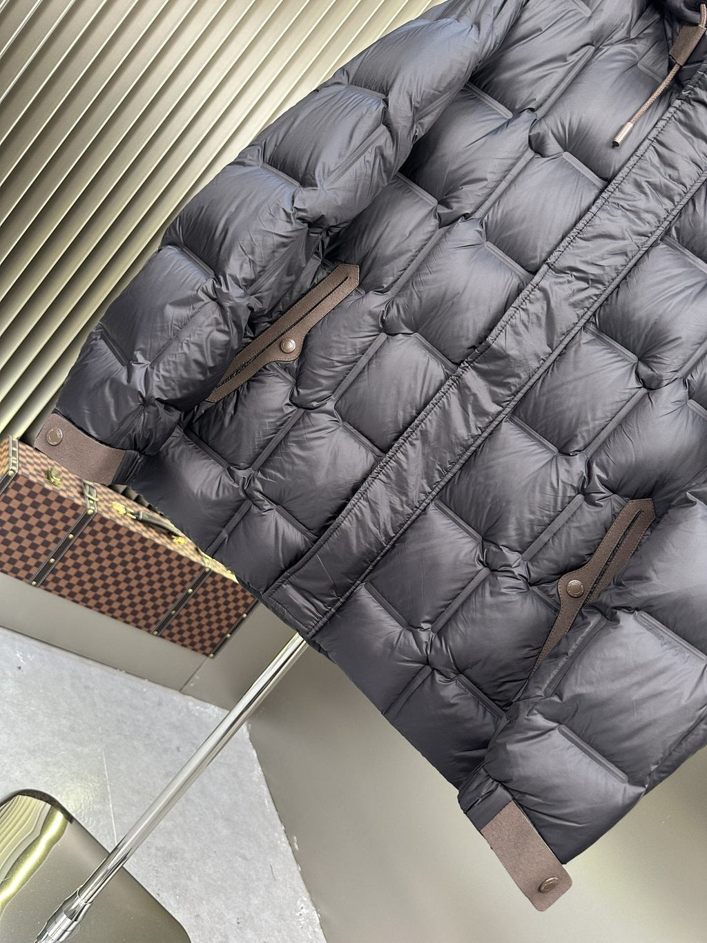 Zegna Quilted Hooded Short Down Coat — detail