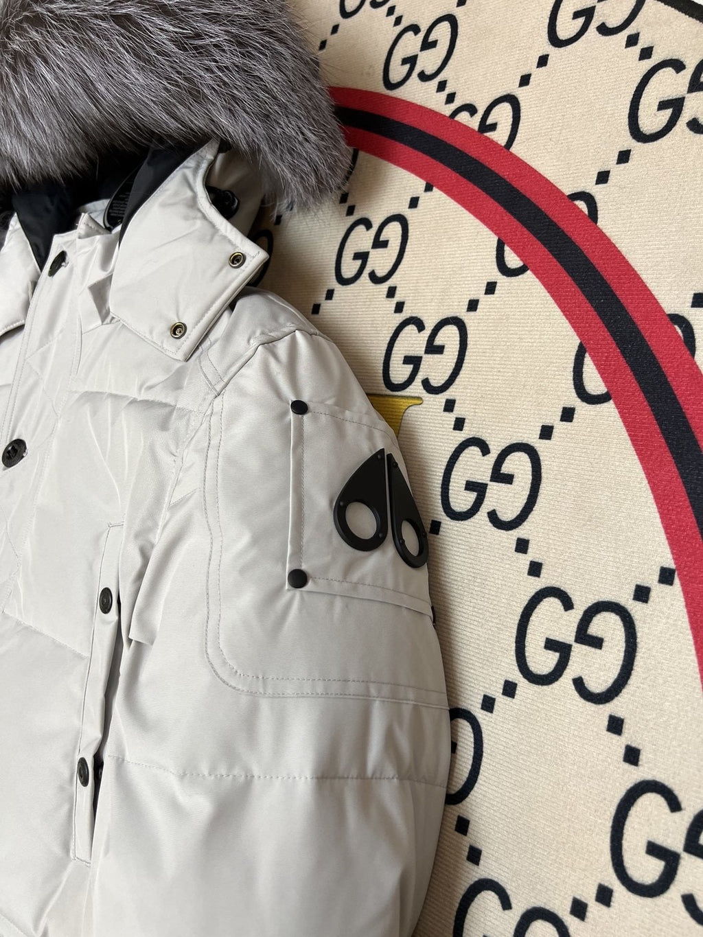 Moose Knuckles Fur-Trim Hooded Puffer Jacket — detail
