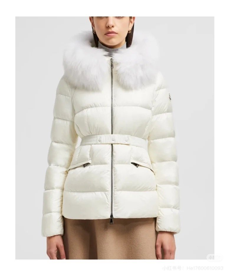 Moncler Fur-Trim Hood Belted Puffer Coat — model