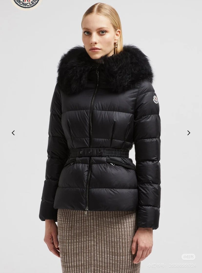 Moncler Fur-Trim Hood Belted Puffer Coat — model