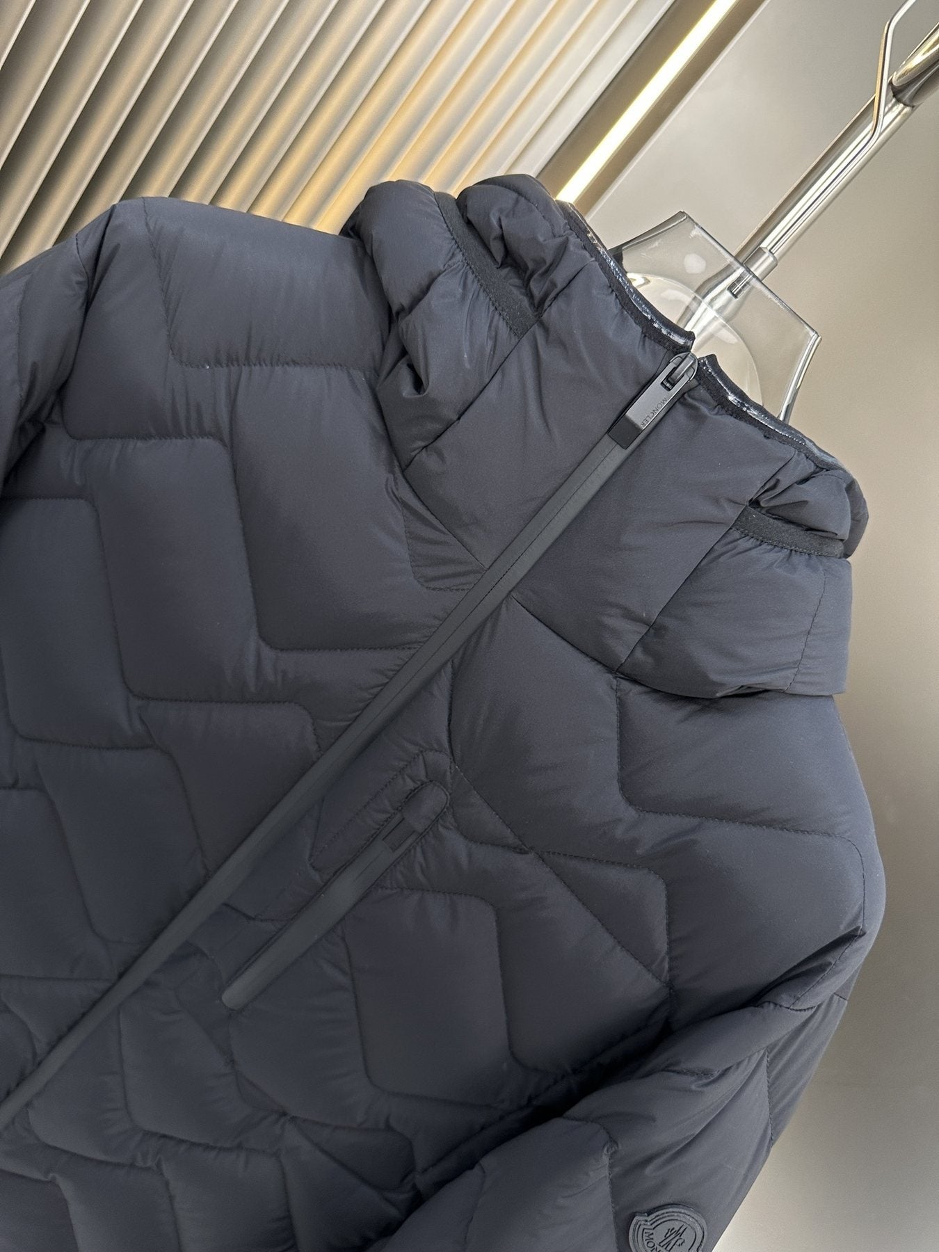 Moncler Chevron-Quilted Hooded Puffer Coat — detail