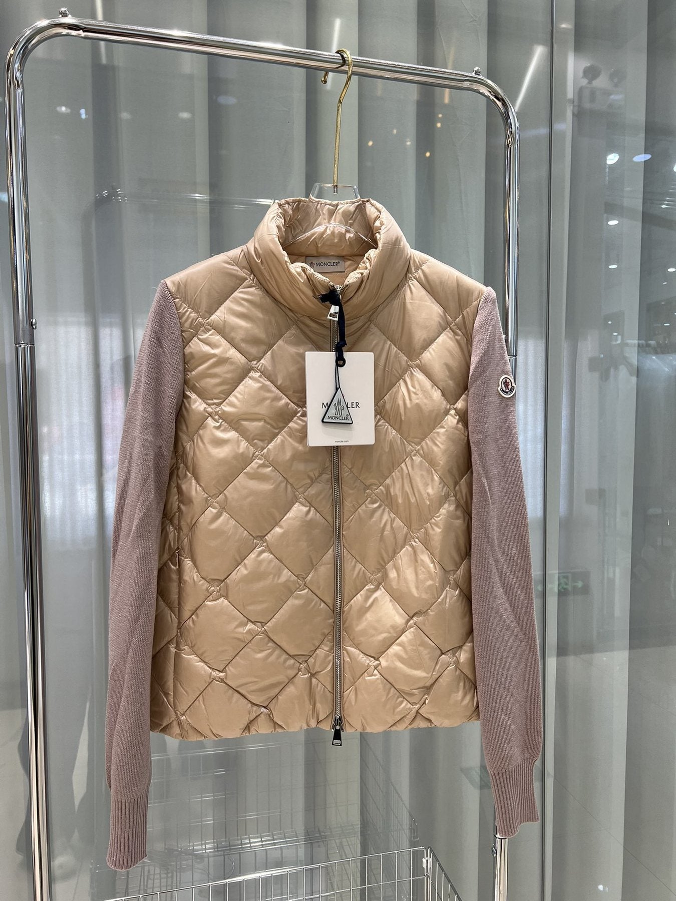 Moncler Diamond-Quilted Knit Sleeve Jacket — hang_tag