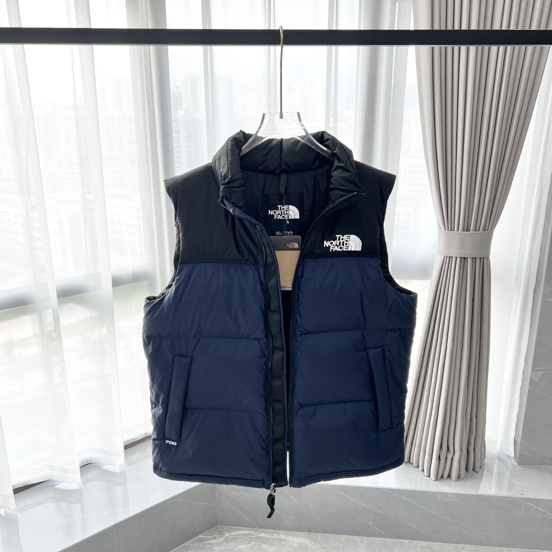 THE NORTH FACE 1996 Contrast-Yoke Down Vest — hang_tag