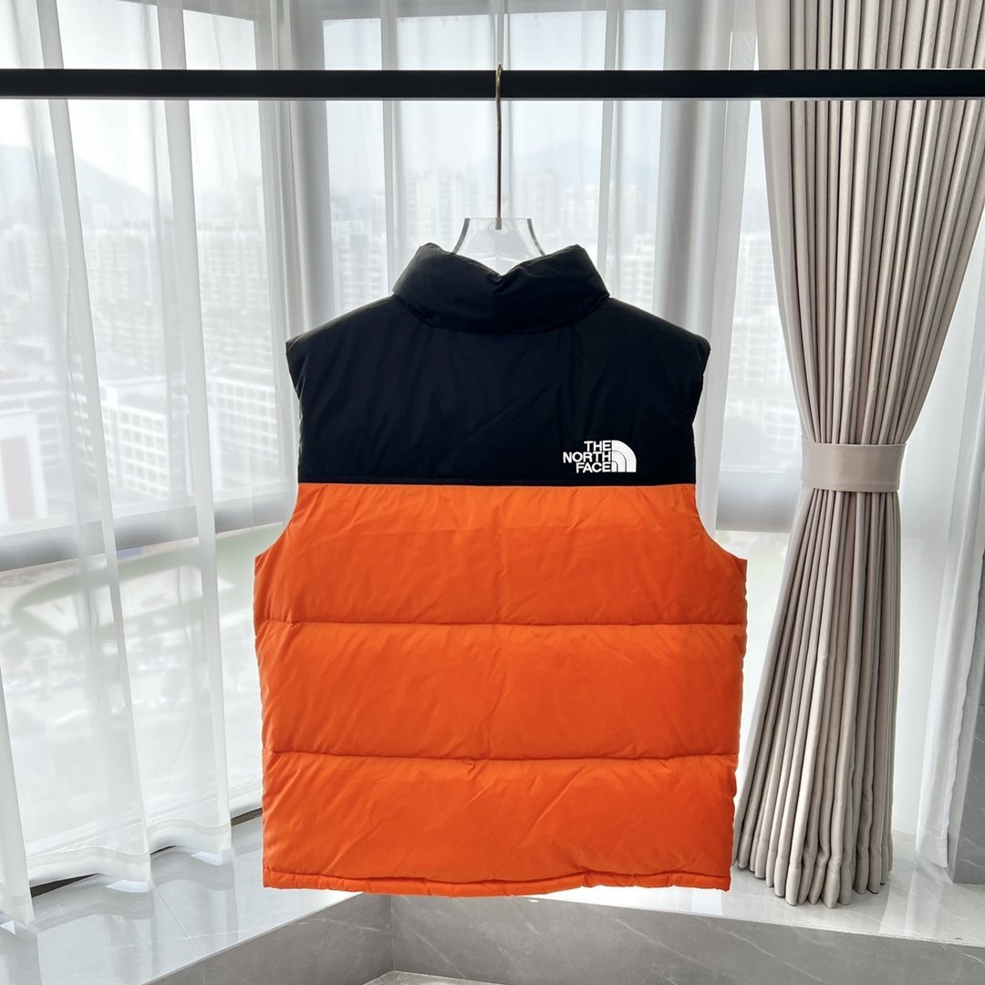THE NORTH FACE 1996 Contrast-Yoke Down Vest — back