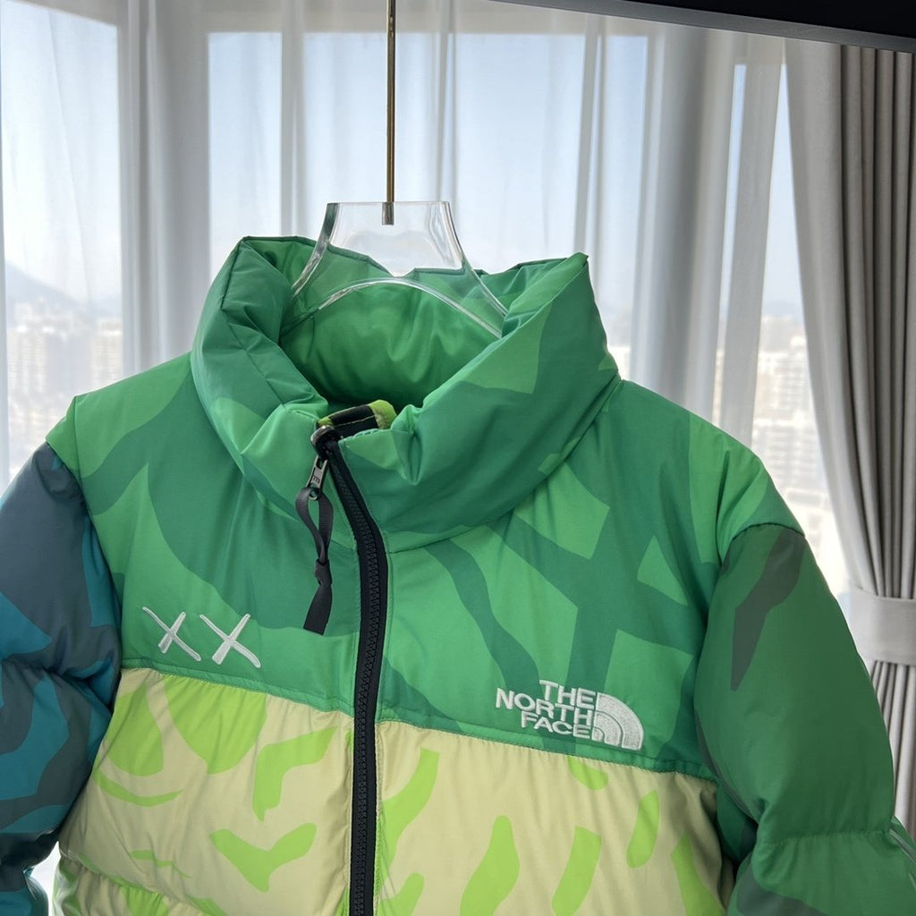 The North Face Camouflage Puffer Jacket — detail