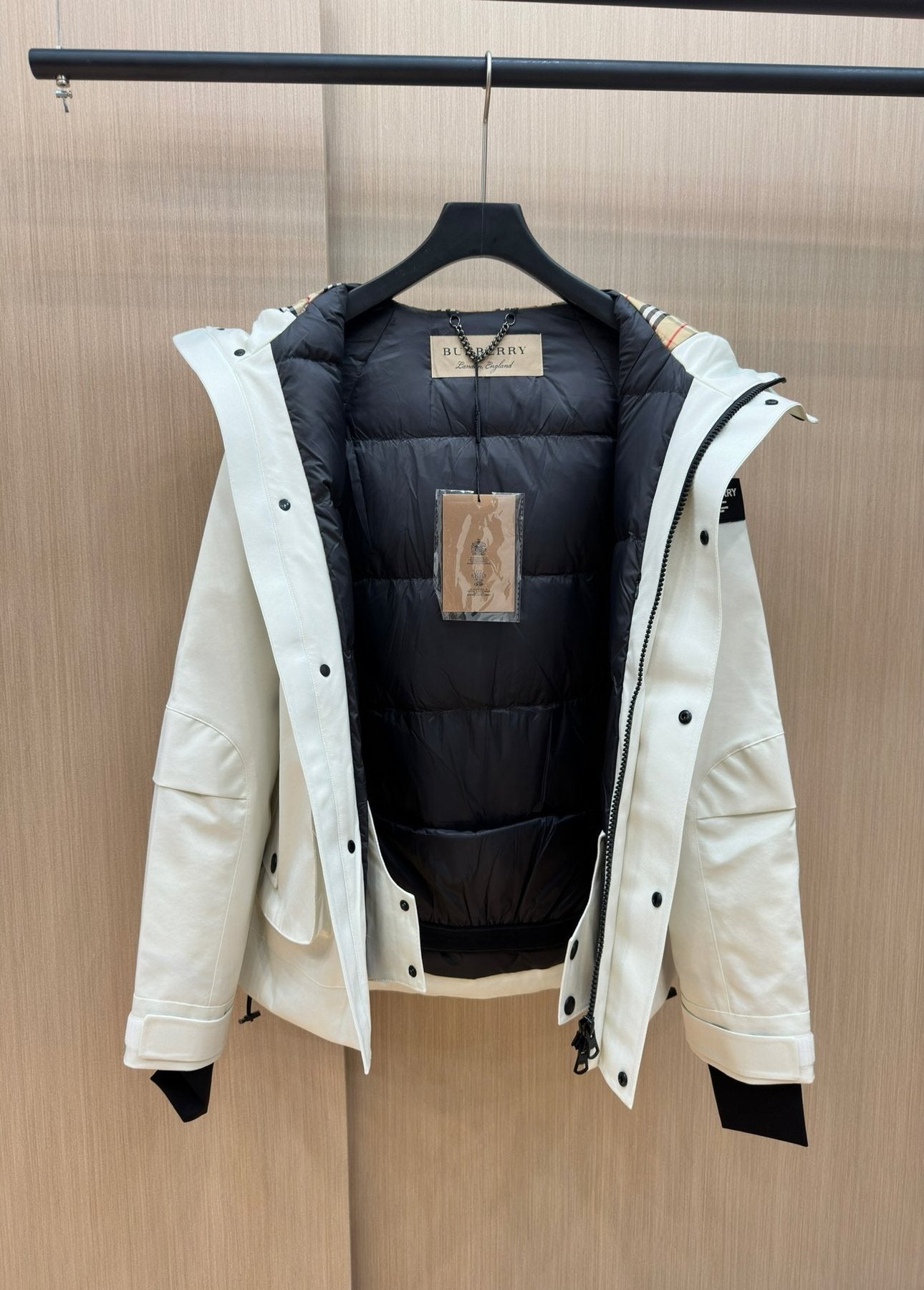 Burberry Hooded Utility Short Down Jacket — hang_tag