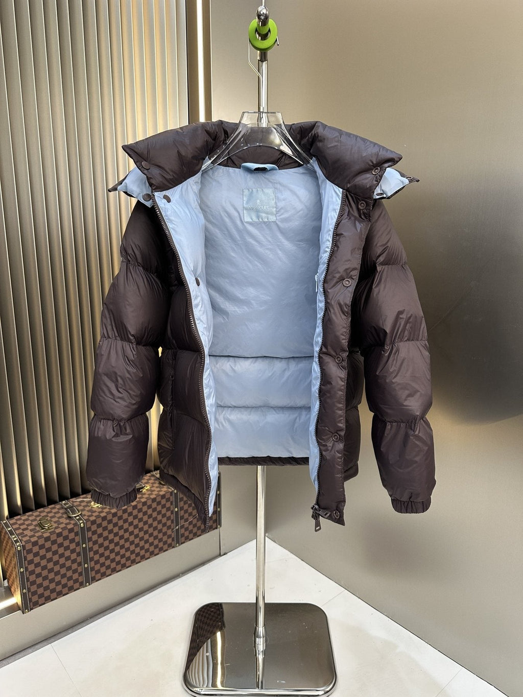 Moncler Convertible-Sleeve Hooded Puffer Coat — detail