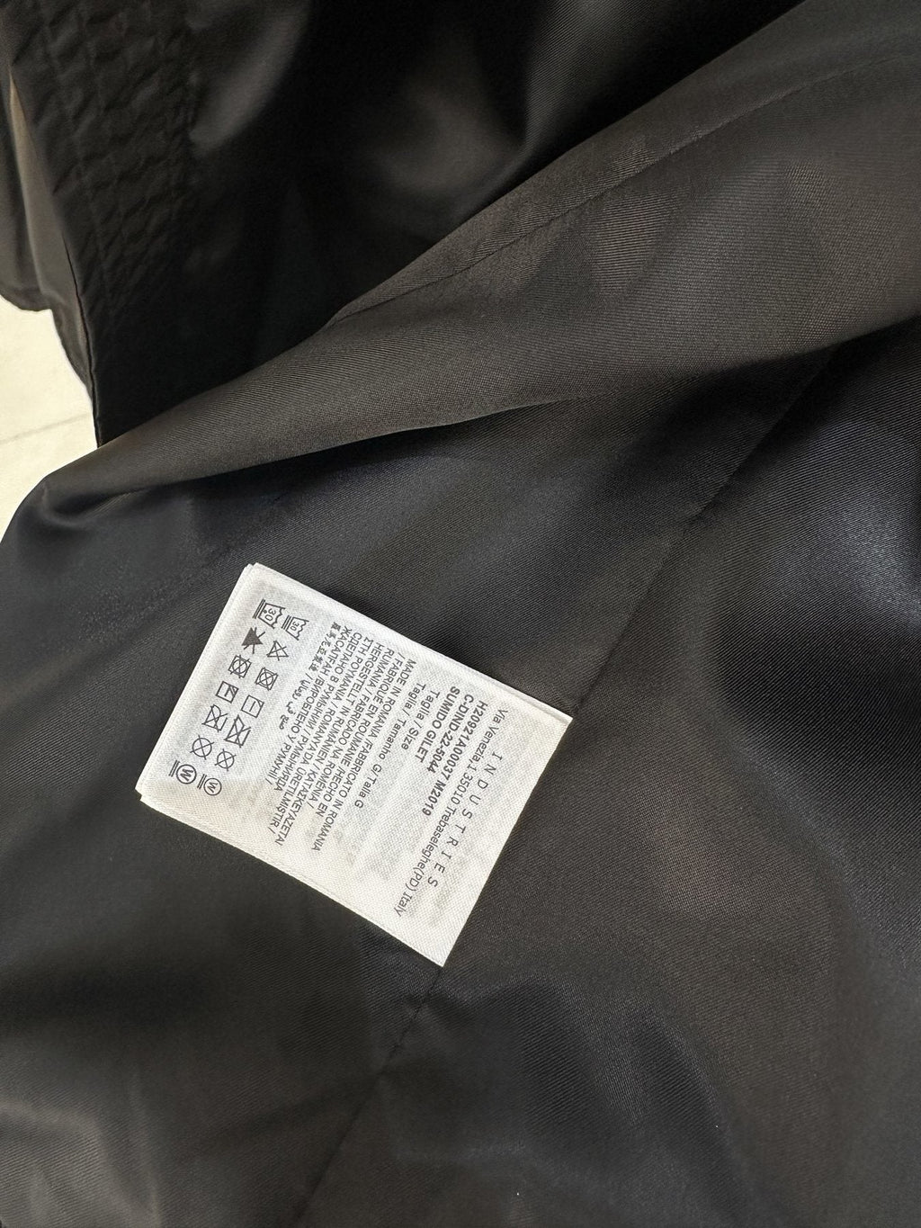 Moncler Hooded Zip Jacket — neck_label
