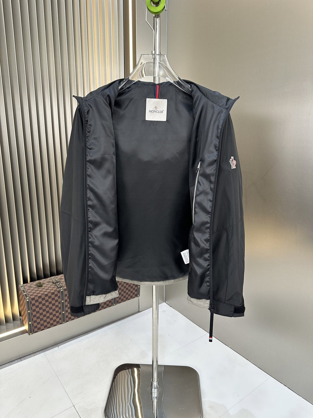 Moncler Color-Block Hooded Jacket — detail