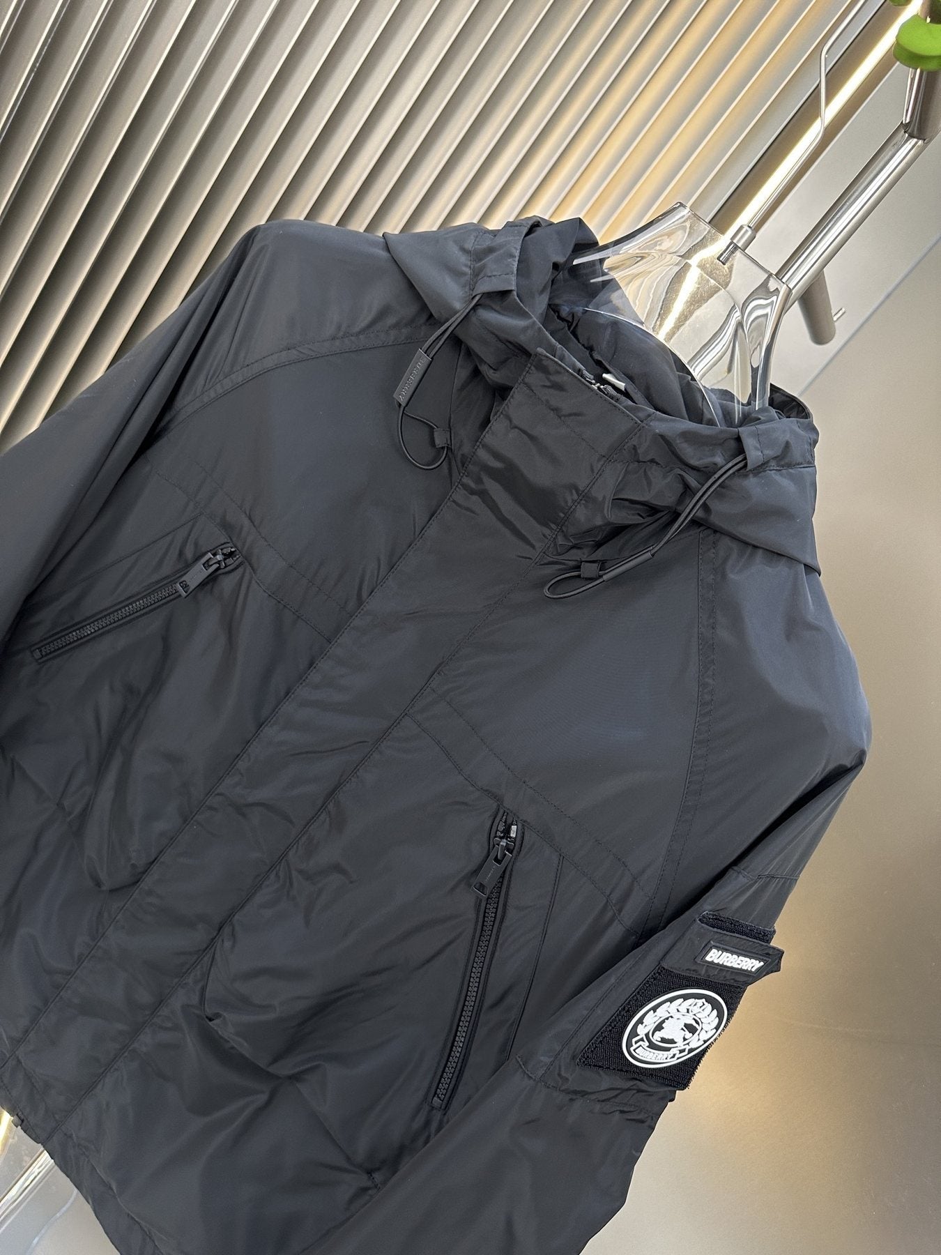 Burberry Hooded Utility Jacket — detail