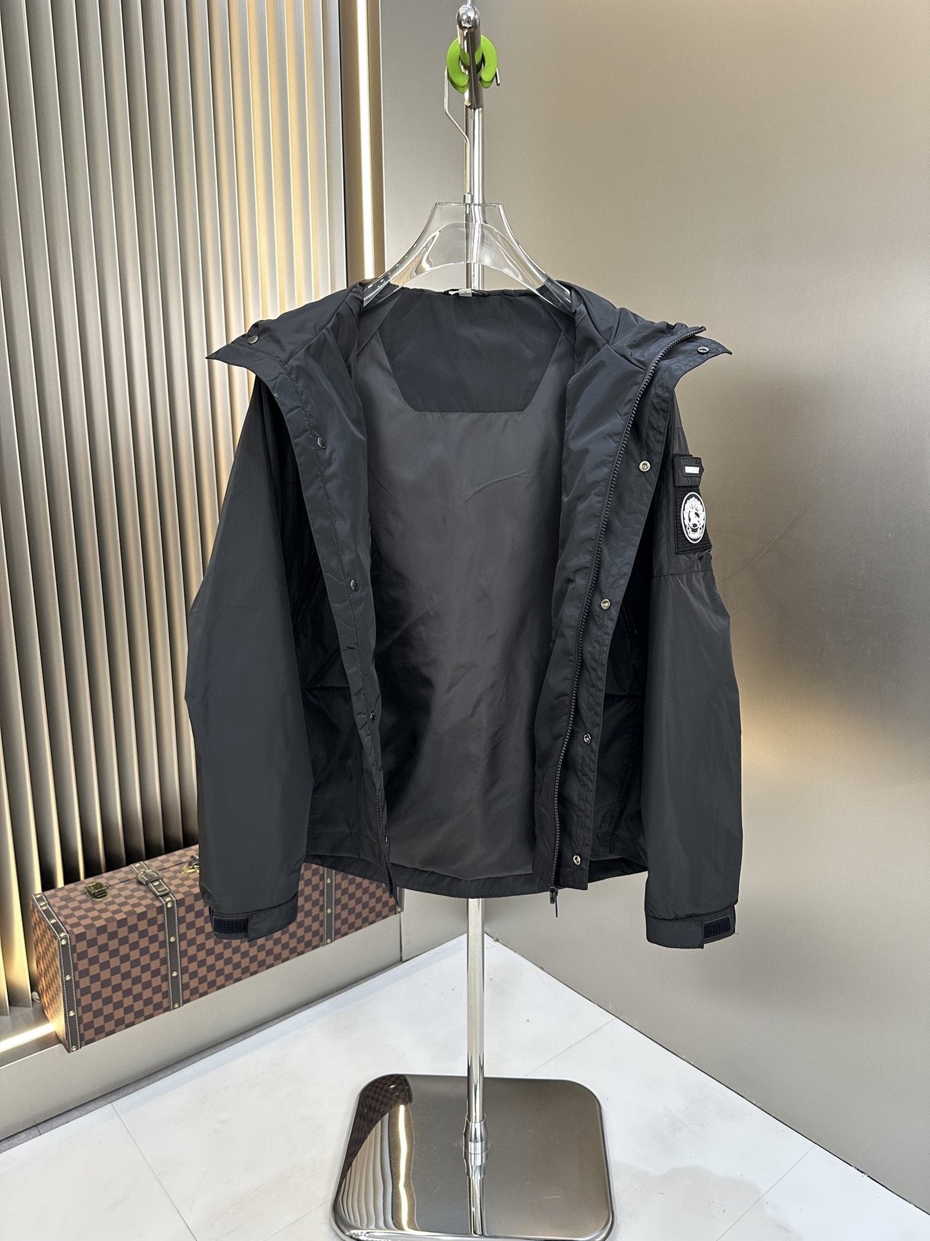Burberry Hooded Utility Jacket — detail