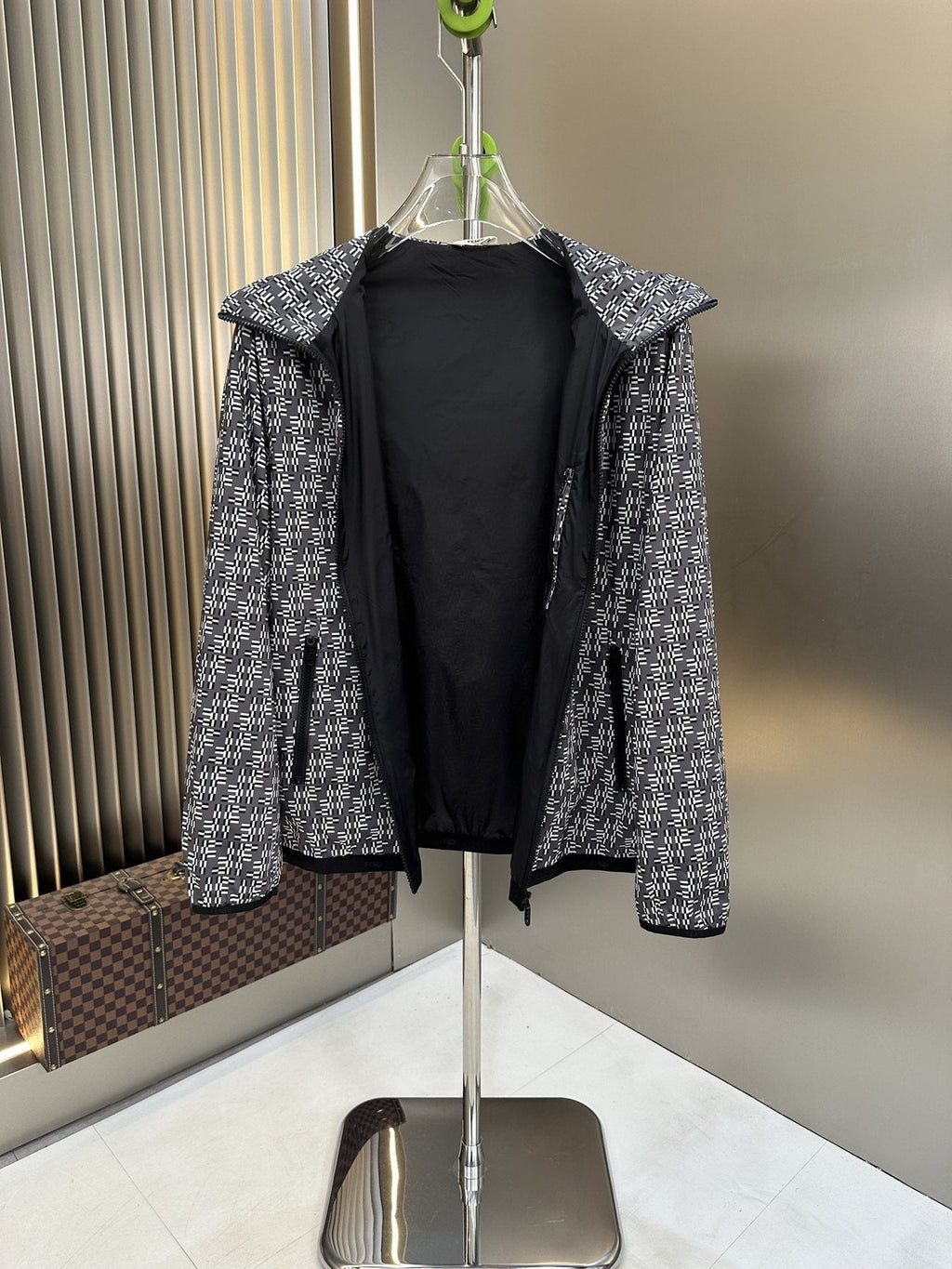 Fendi Black and White Pattern Hooded Zip-Front Jacket — detail
