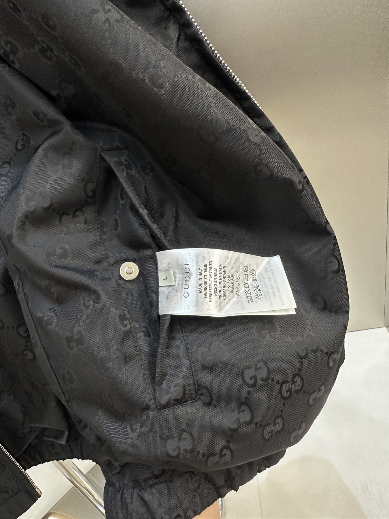 Gucci Reversible Hooded Jacket — neck_label