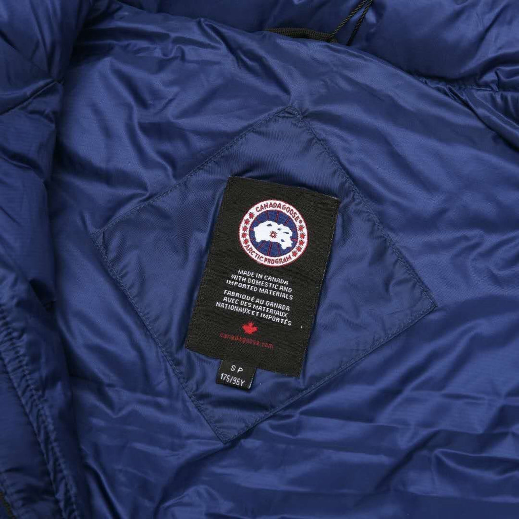 Canada Goose Quilted Puffer Vest — neck_label