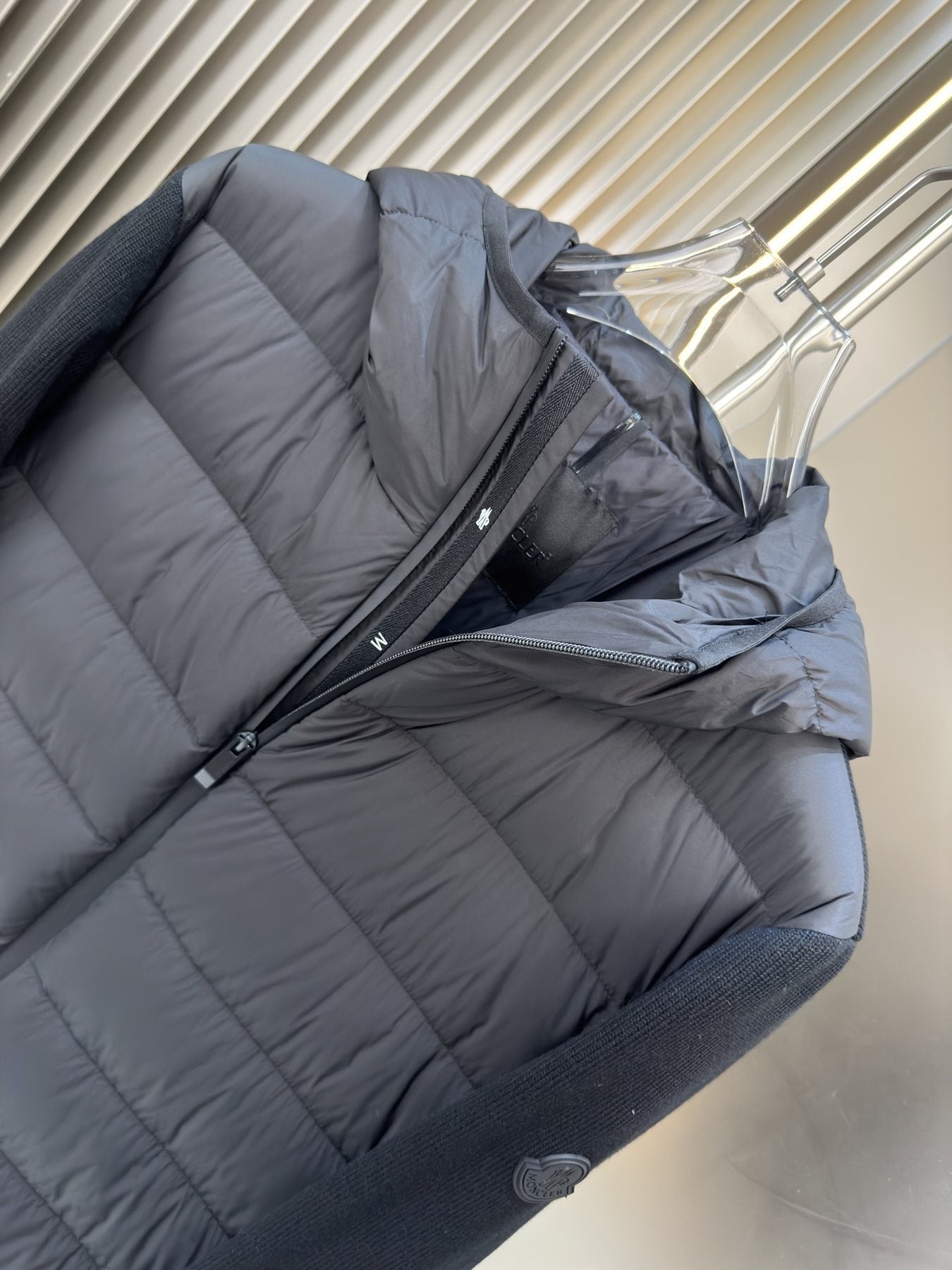 Moncler Hooded Hybrid Puffer Jacket — detail