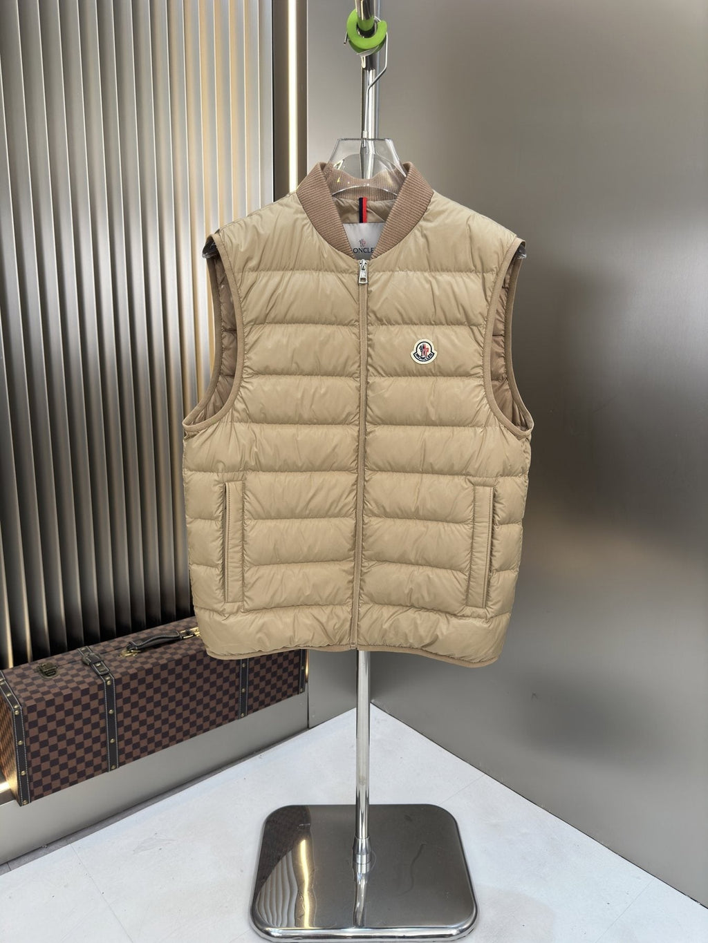 Moncler Reversible Two-Piece Outerwear Set — detail