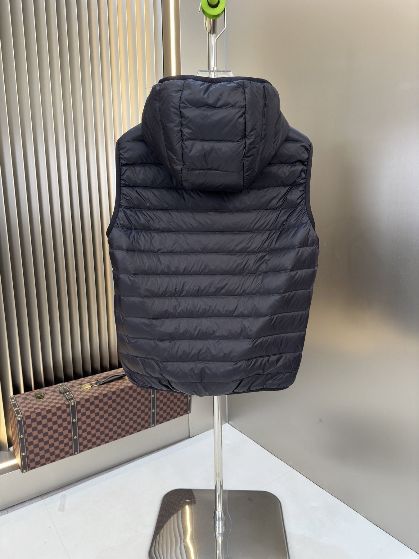 Moncler 2-in-1 Detachable Quilted-Liner Coat — detail