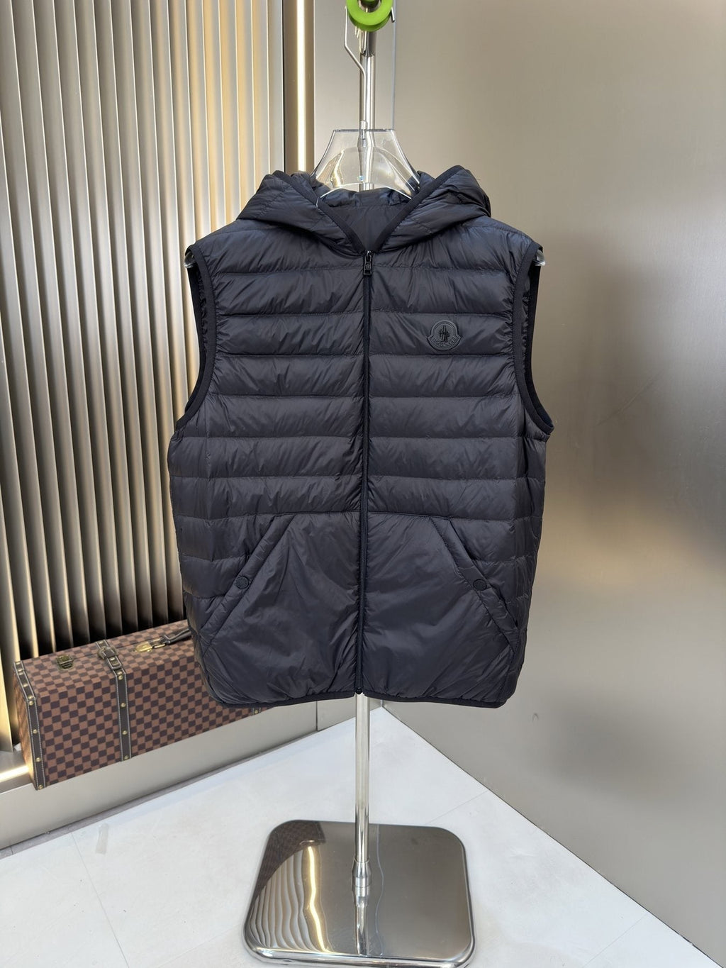 Moncler 2-in-1 Detachable Quilted-Liner Coat — detail