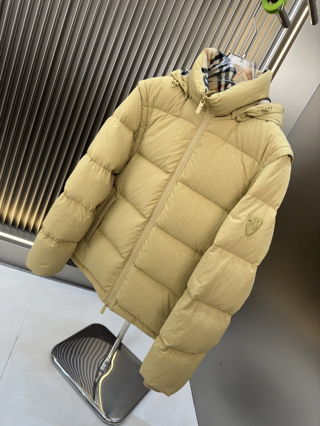 Burberry 2-in-1 Puffer Jacket — hero