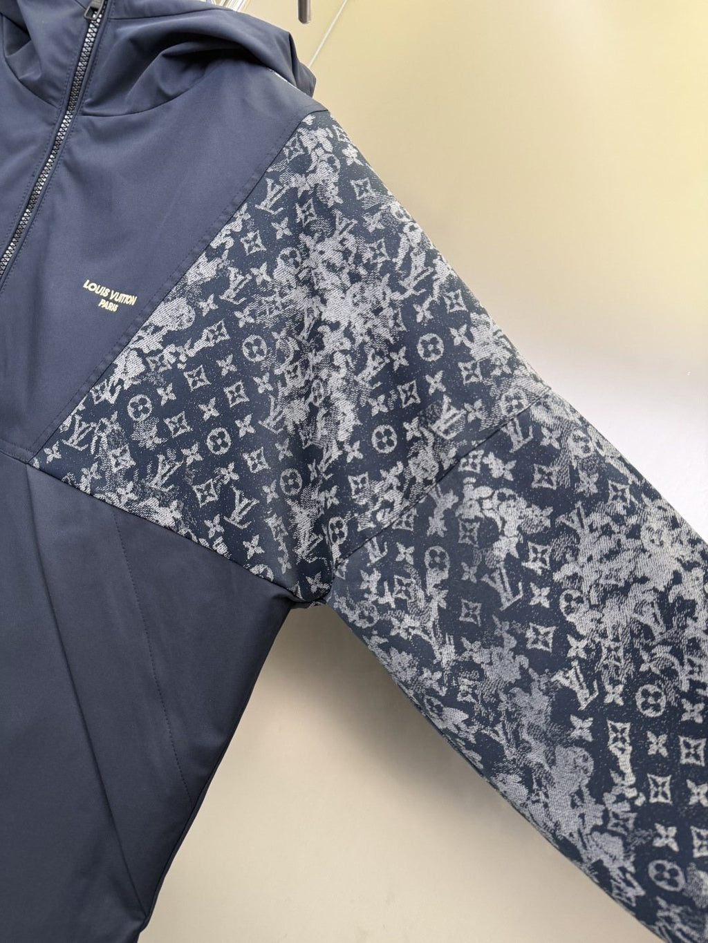 2026 Original Jacket Navy Blue Hooded Zip Jacket with Patterned Panels — detail