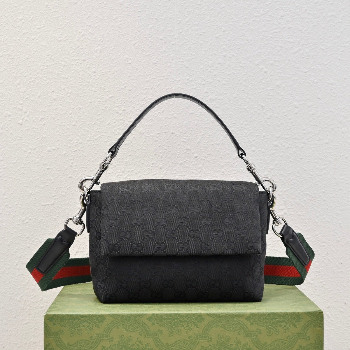 Gucci GG Canvas Small Top Handle Crossbody Bag – 821617