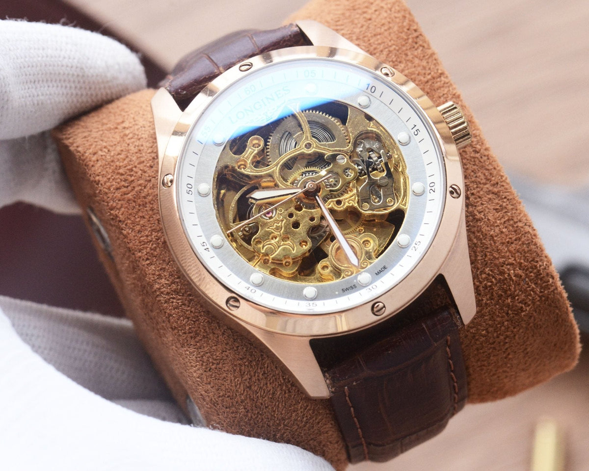 Hublot Rose Gold White Leather Strap Watch — hero