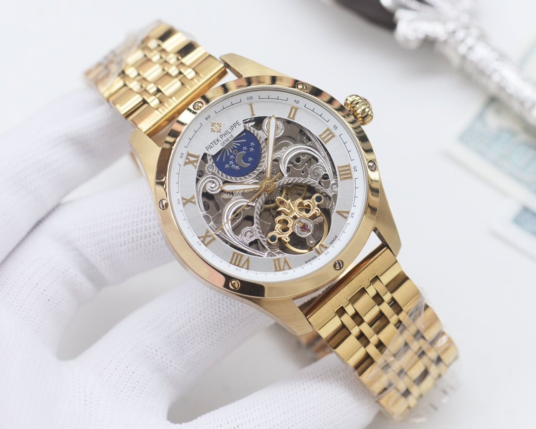 Patek Philippe Gold White Bracelet Watch — hero
