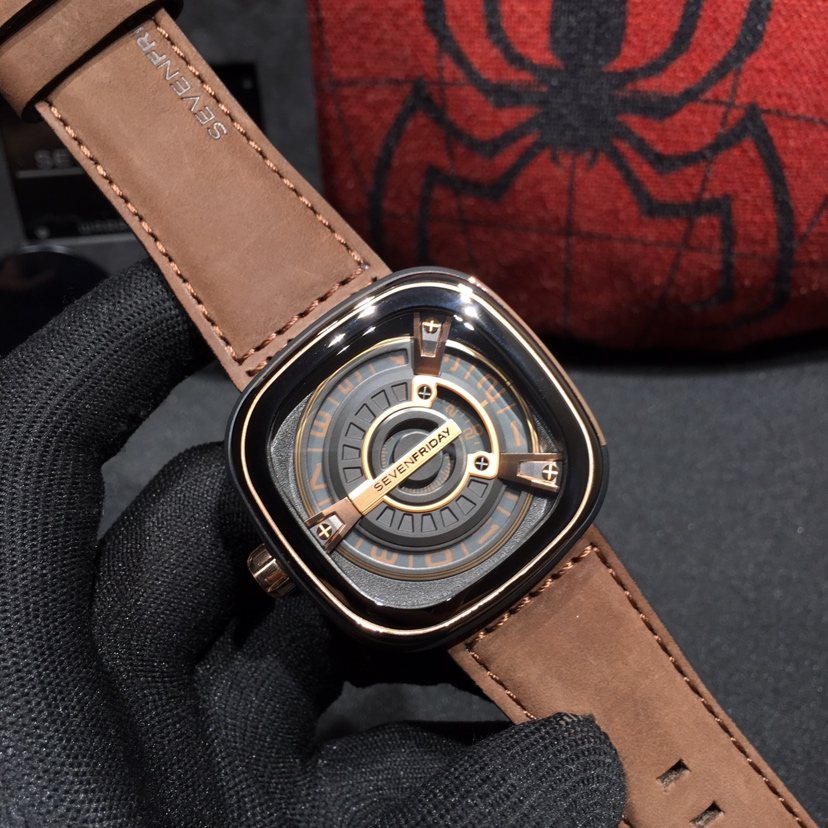 SEVENFRIDAY Gray Dial Leather Strap Watch — front